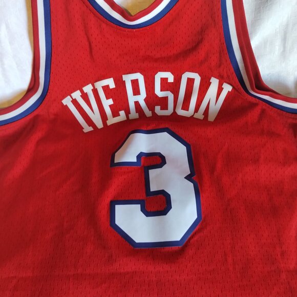Iverson's jersey - Picture 6 of 6
